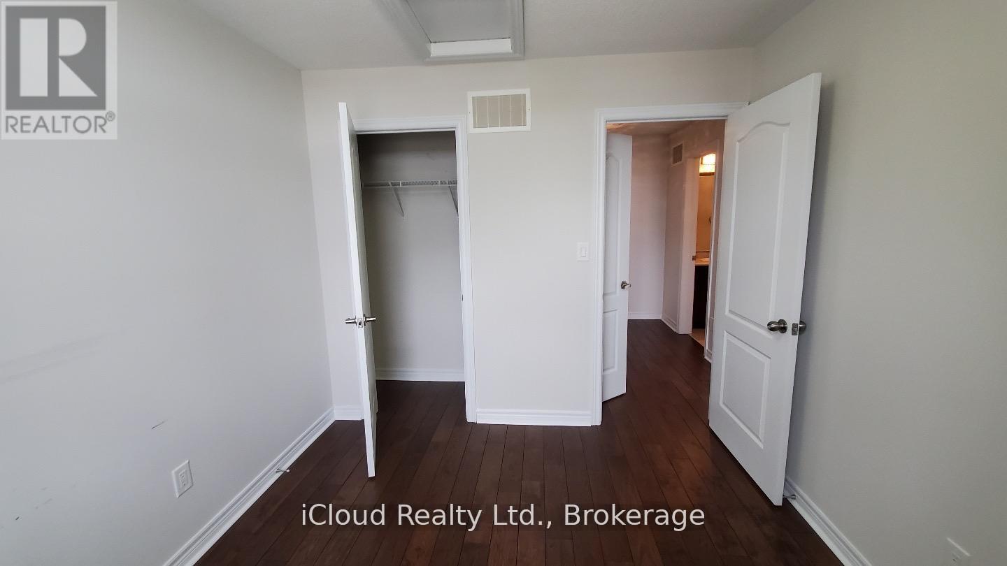 2554 Grand Oak Trail, Oakville, Ontario  L6M 0S4 - Photo 16 - W12436403