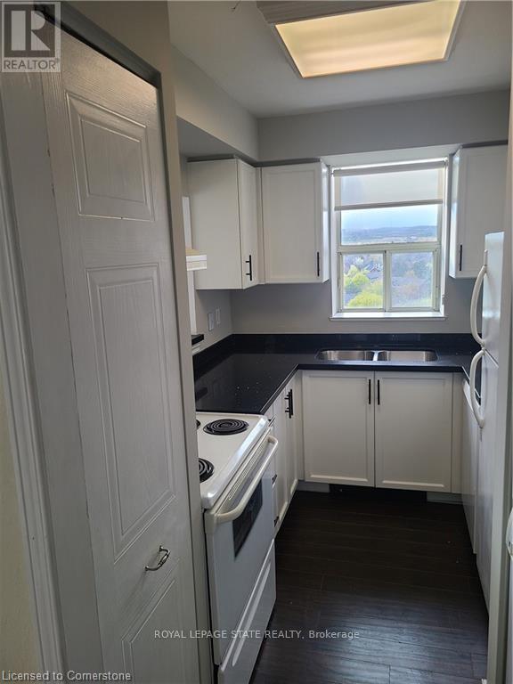 914 - 1270 Maple Crossing Boulevard, Burlington, Ontario  L7S 2J3 - Photo 17 - W12436410
