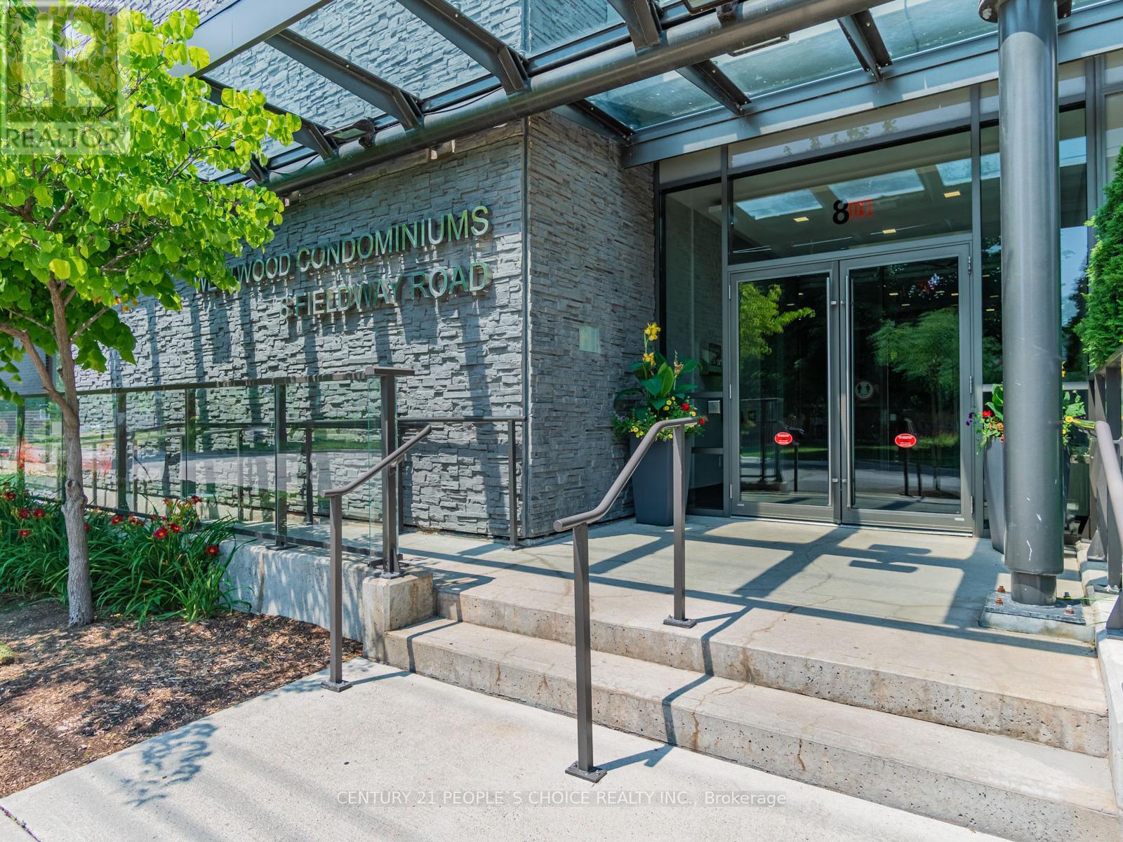 523 - 8 Fieldway Road, Toronto, Ontario  M8Z 0C3 - Photo 2 - W12436420