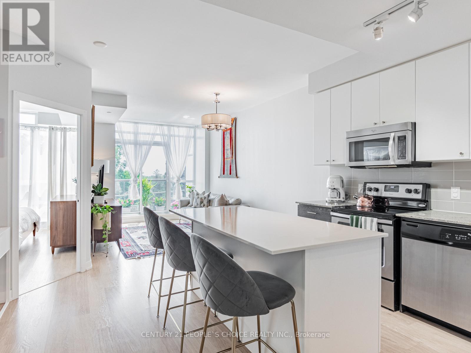 523 - 8 Fieldway Road, Toronto, Ontario  M8Z 0C3 - Photo 4 - W12436420