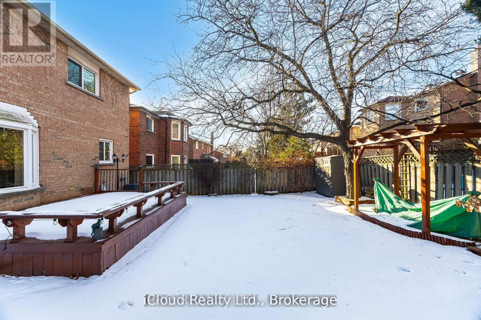 1615 Sir Monty's Drive, Mississauga, Ontario  L5N 4R1 - Photo 37 - W12436421