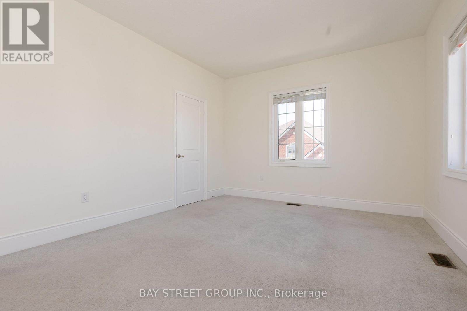 3127 Streamwood Pass, Oakville, Ontario  L6H 0T2 - Photo 41 - W12436422