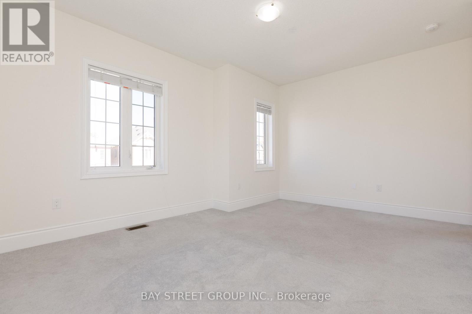 3127 Streamwood Pass, Oakville, Ontario  L6H 0T2 - Photo 42 - W12436422