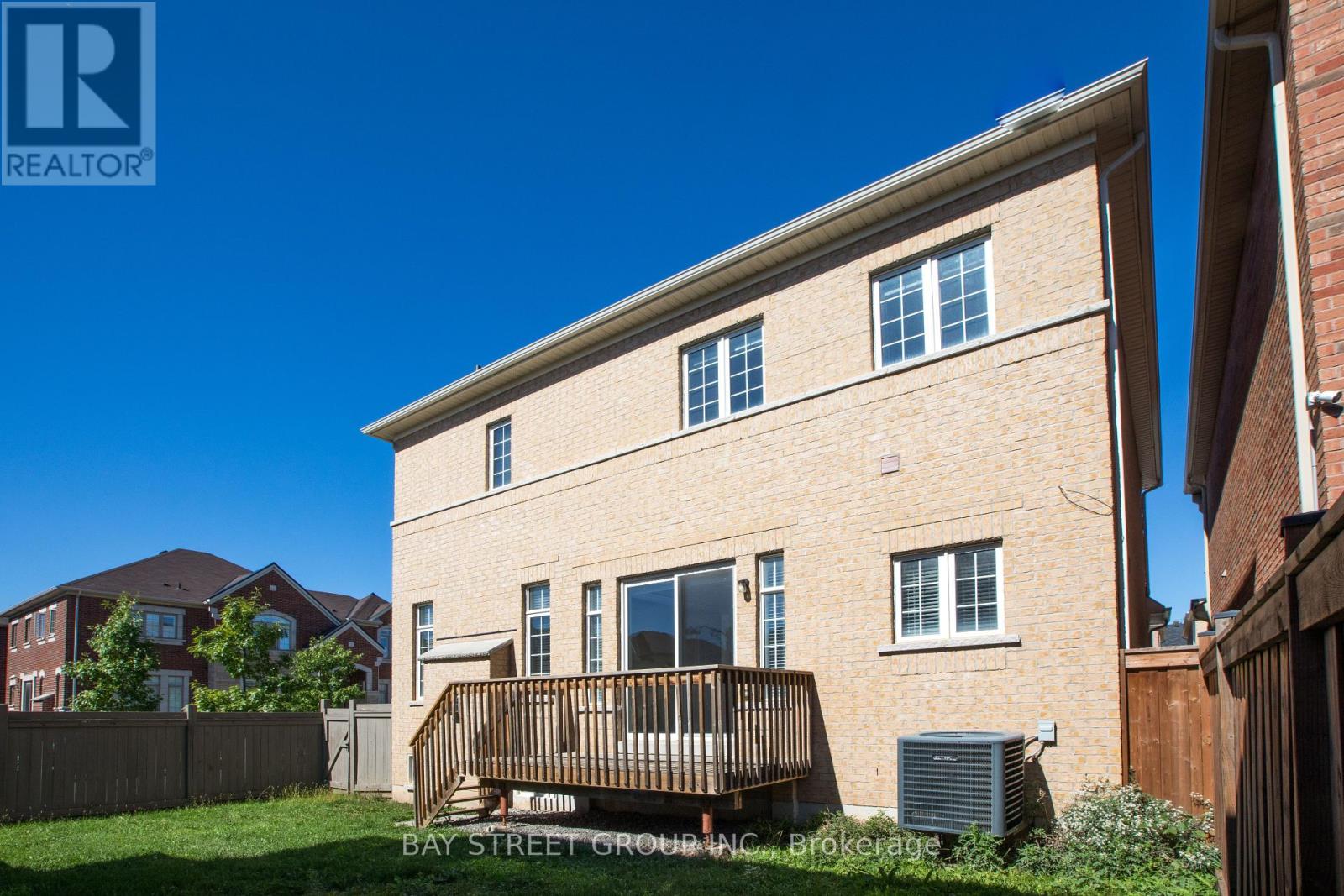 3127 Streamwood Pass, Oakville, Ontario  L6H 0T2 - Photo 46 - W12436422