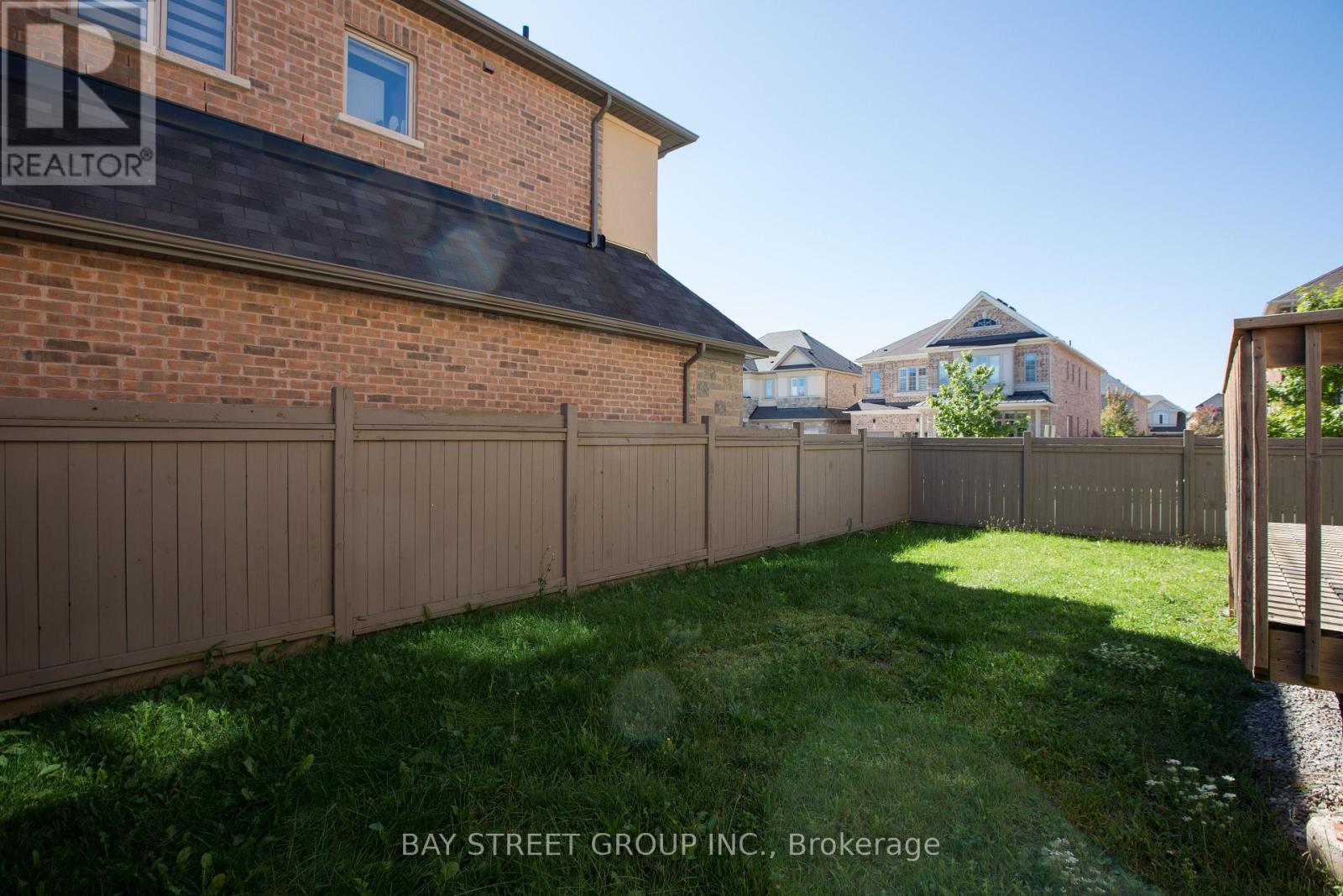 3127 Streamwood Pass, Oakville, Ontario  L6H 0T2 - Photo 47 - W12436422