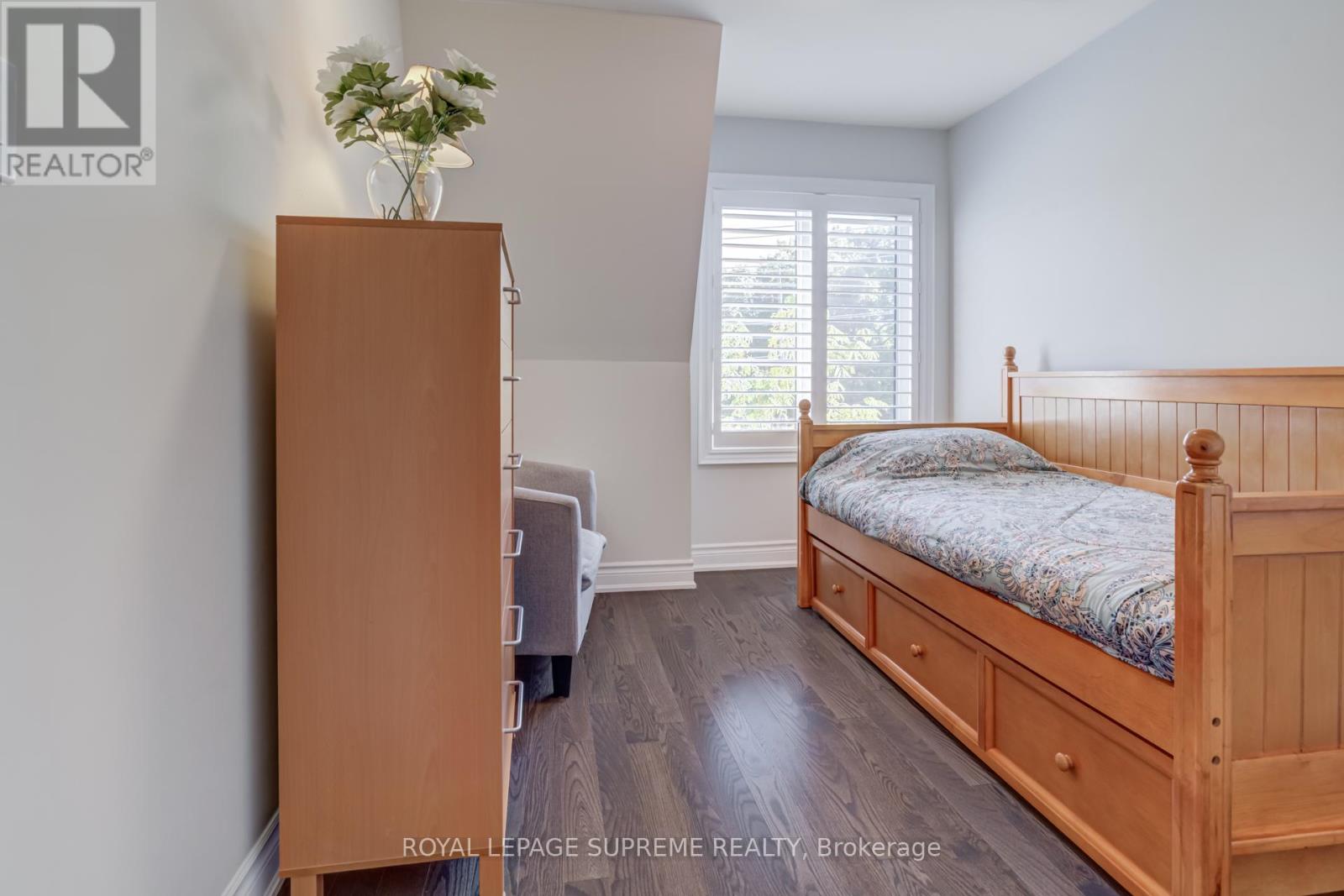 53 Dryden Way, Toronto, Ontario  M9R 0B2 - Photo 28 - W12436423