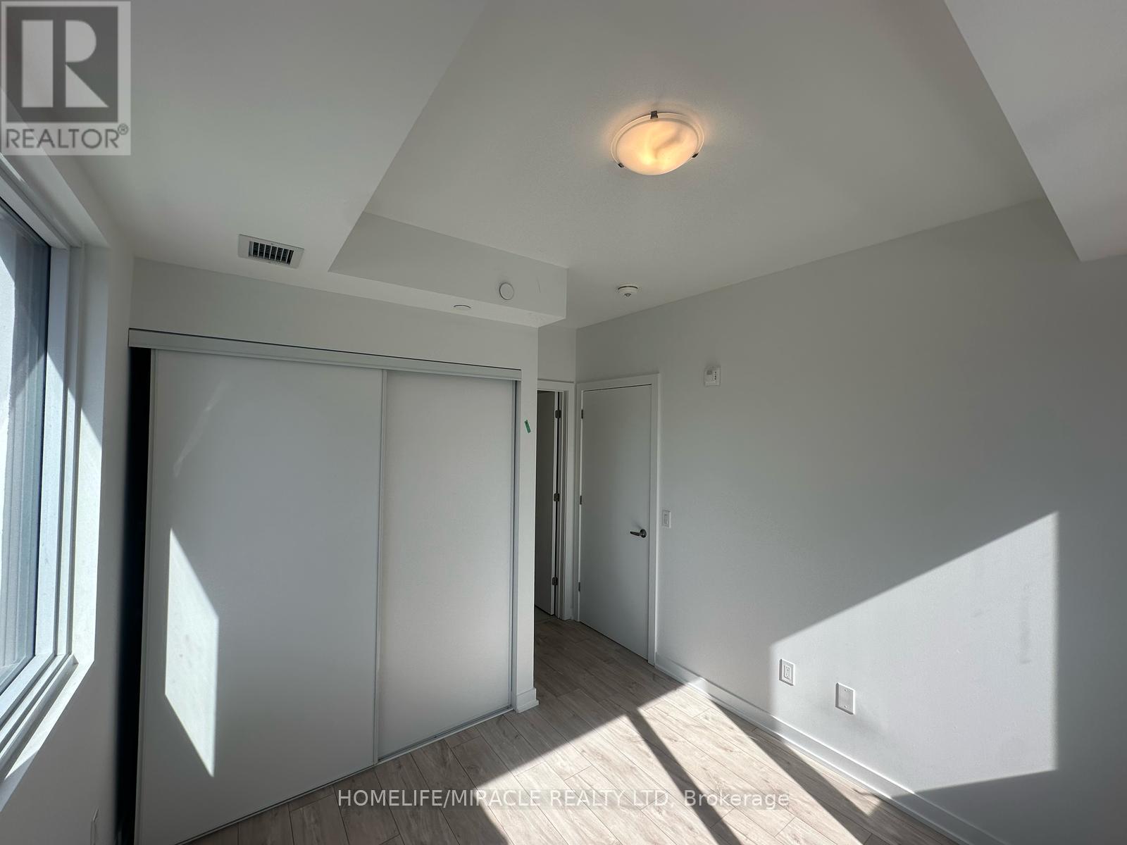 A215 - 770 Whitlock Avenue, Milton, Ontario  L9E 1S9 - Photo 9 - W12436442
