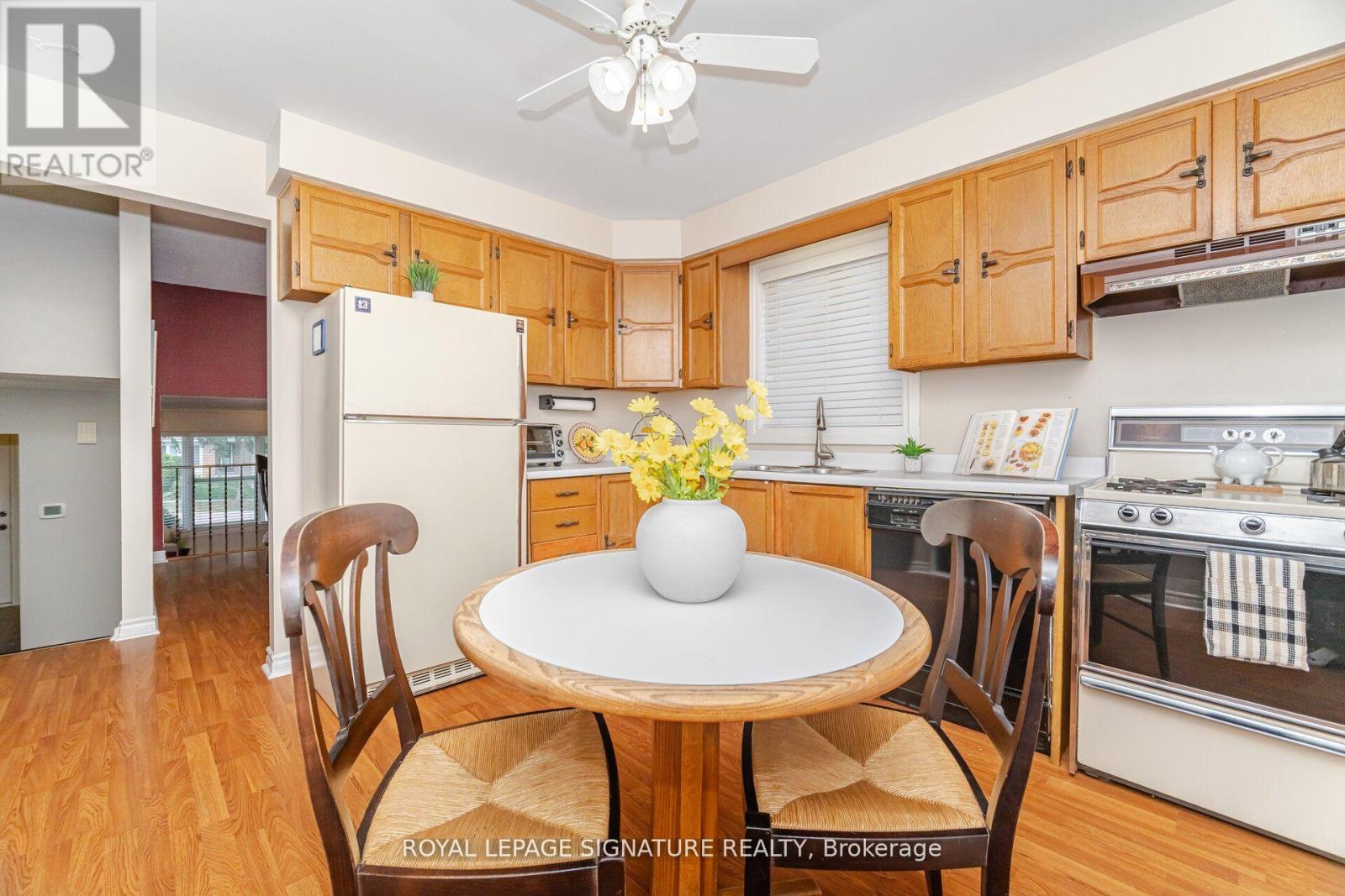 4204 Wheelwright Crescent, Mississauga, Ontario  L5L 2X6 - Photo 17 - W12436482
