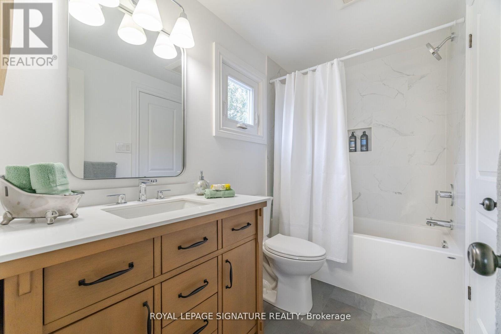 4204 Wheelwright Crescent, Mississauga, Ontario  L5L 2X6 - Photo 26 - W12436482