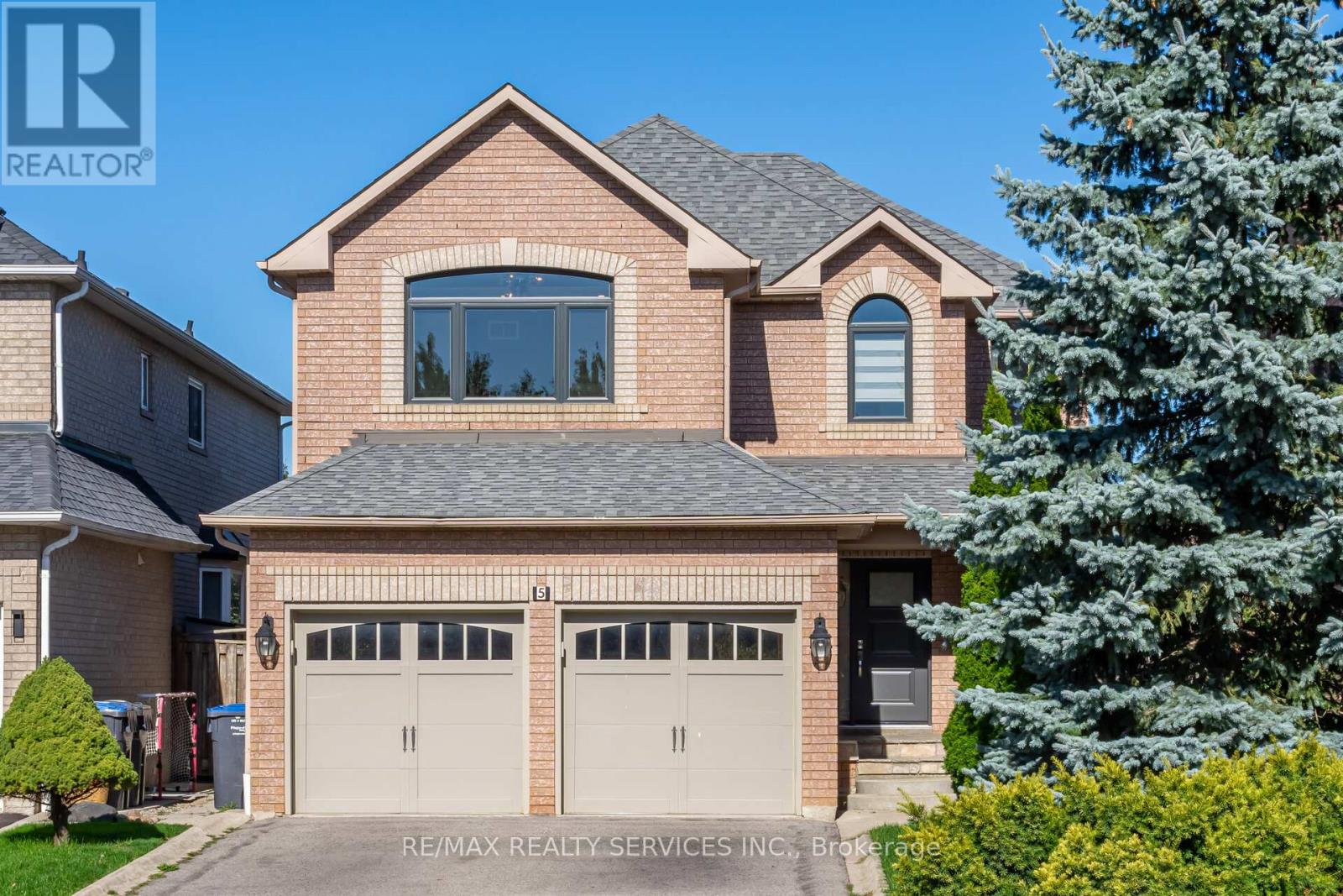 5 MELROSE GARDENS, Brampton, Ontario