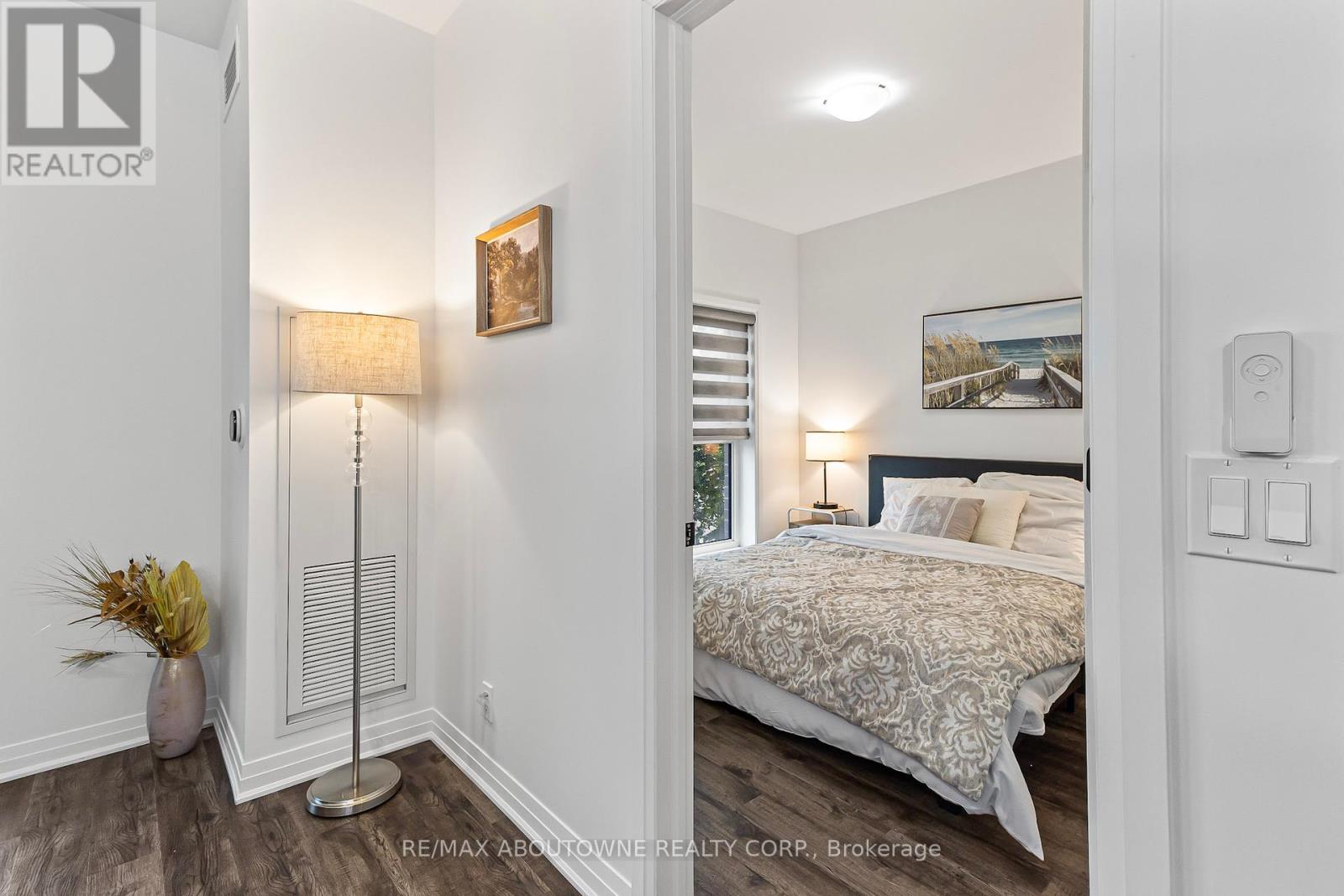Lorem Ipsum Dolor Sit Amet, Oakville, Ontario  L6H  - Photo 12 - DEMO28933497