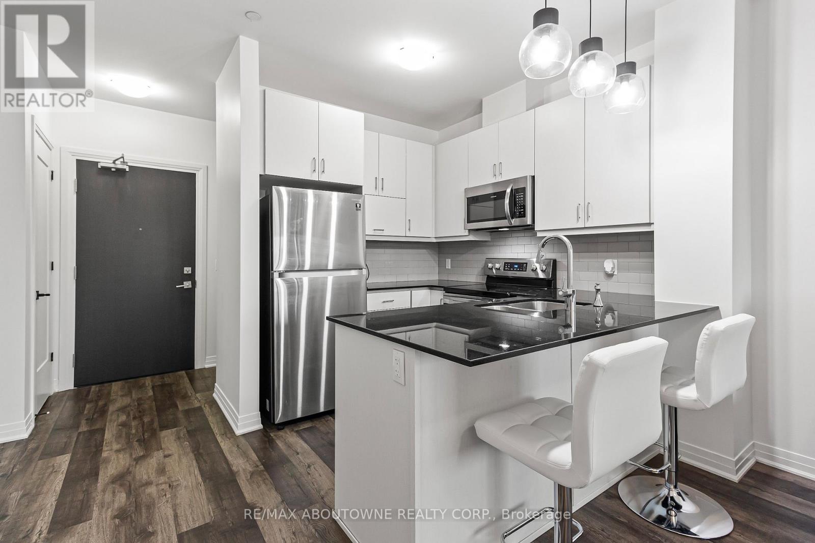 Lorem Ipsum Dolor Sit Amet, Oakville, Ontario  L6H  - Photo 5 - DEMO28933497