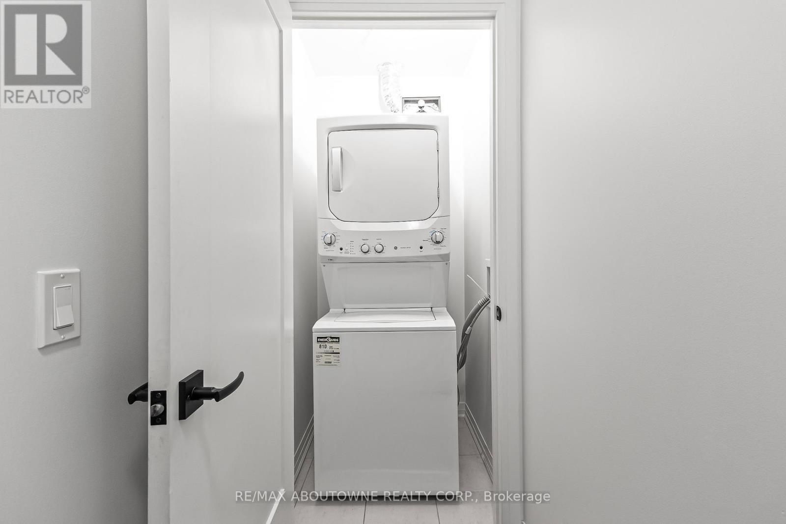 Lorem Ipsum Dolor Sit Amet, Oakville, Ontario  L6H  - Photo 8 - DEMO28933497