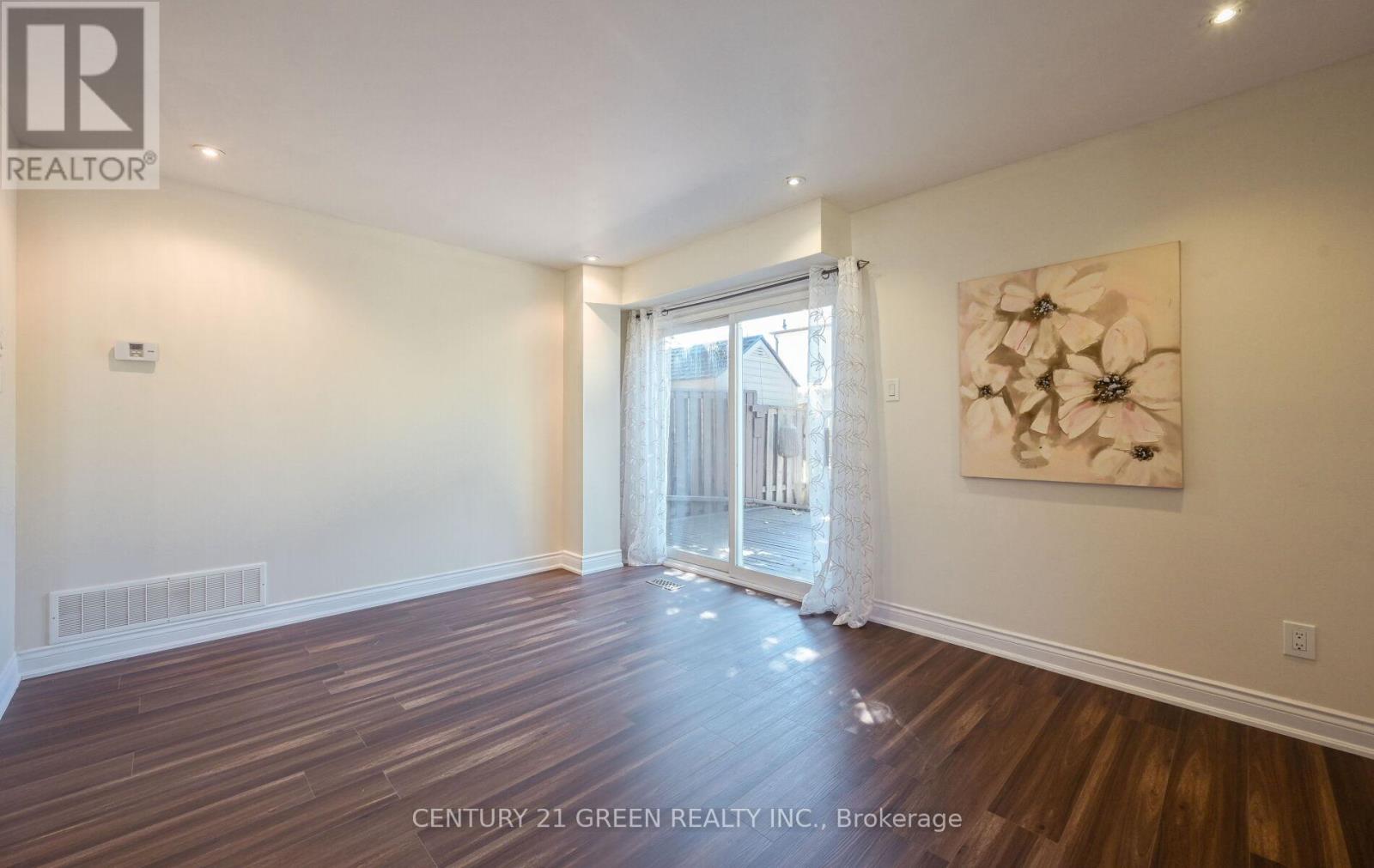 1 Greenarrow Court, Brampton, Ontario  L6S 2K1 - Photo 10 - W12436530