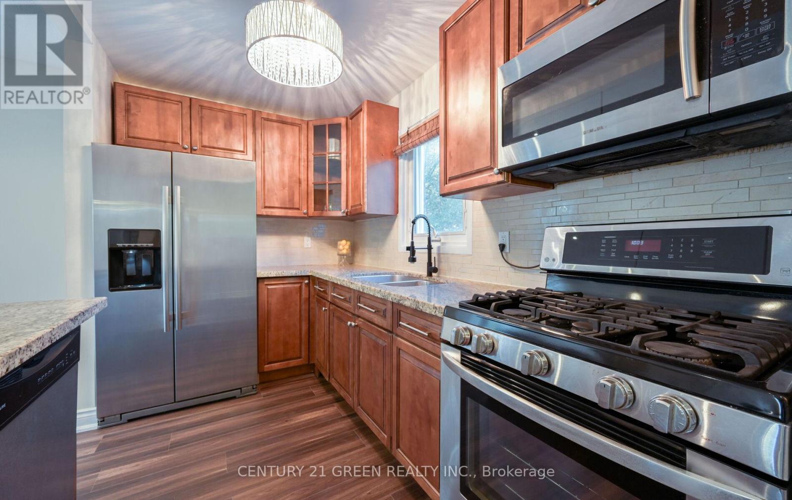 1 Greenarrow Court, Brampton, Ontario  L6S 2K1 - Photo 15 - W12436530