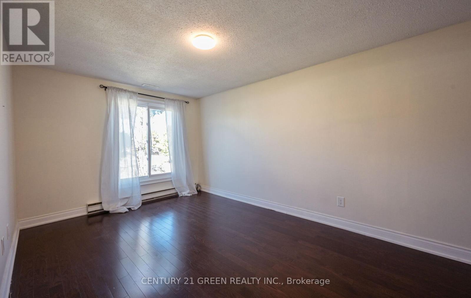1 Greenarrow Court, Brampton, Ontario  L6S 2K1 - Photo 17 - W12436530
