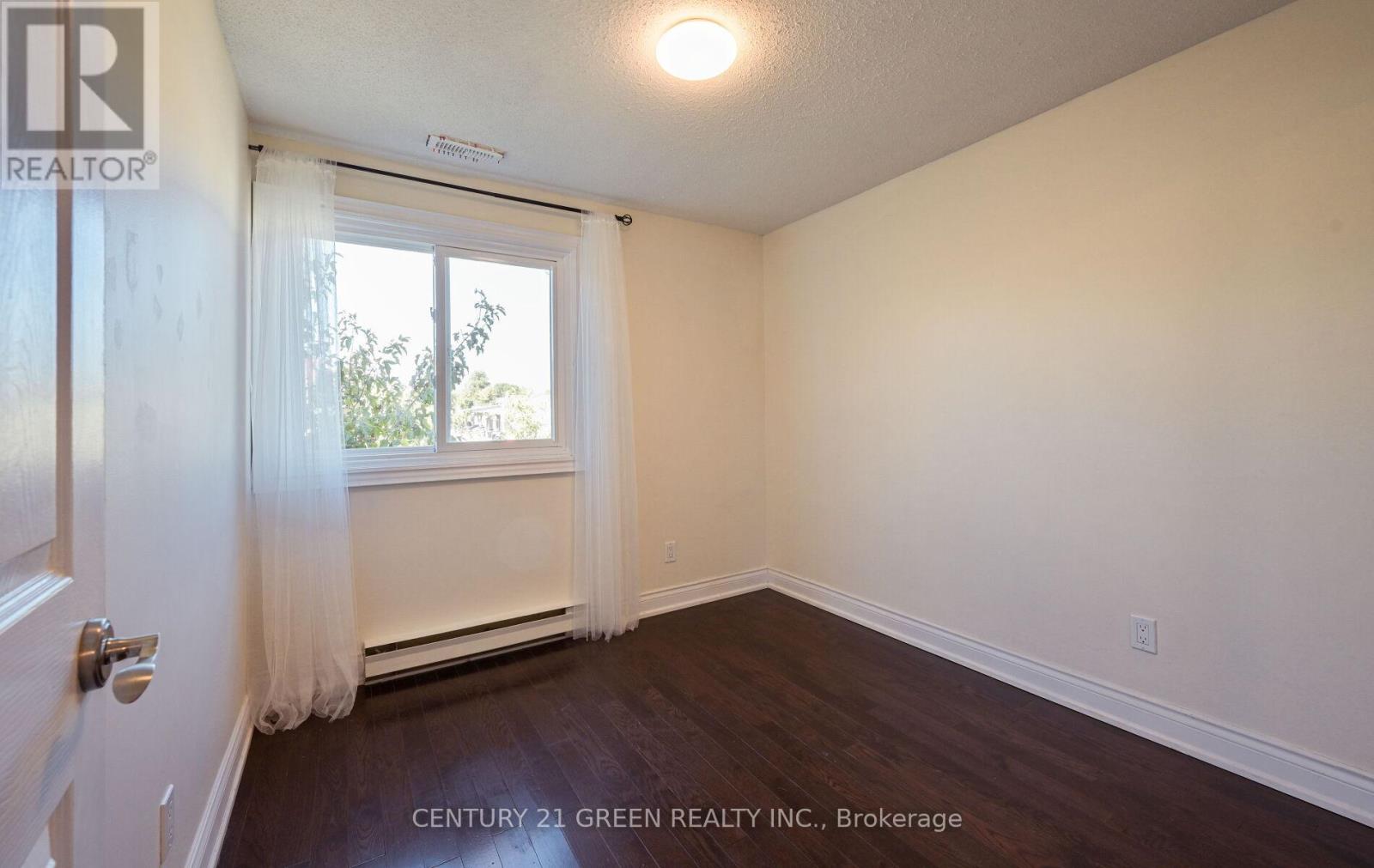 1 Greenarrow Court, Brampton, Ontario  L6S 2K1 - Photo 20 - W12436530