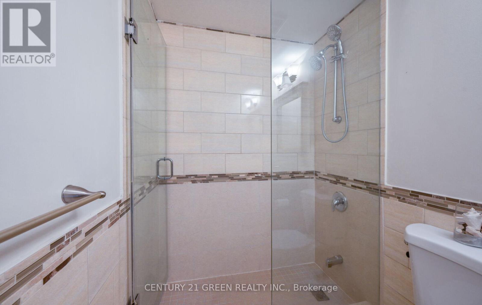 1 Greenarrow Court, Brampton, Ontario  L6S 2K1 - Photo 28 - W12436530