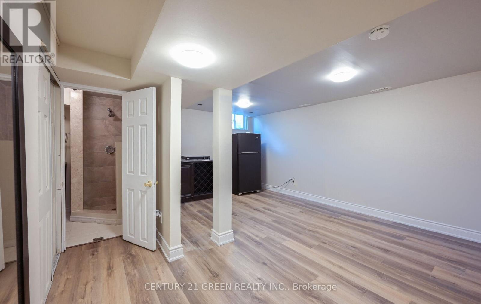 1 Greenarrow Court, Brampton, Ontario  L6S 2K1 - Photo 34 - W12436530
