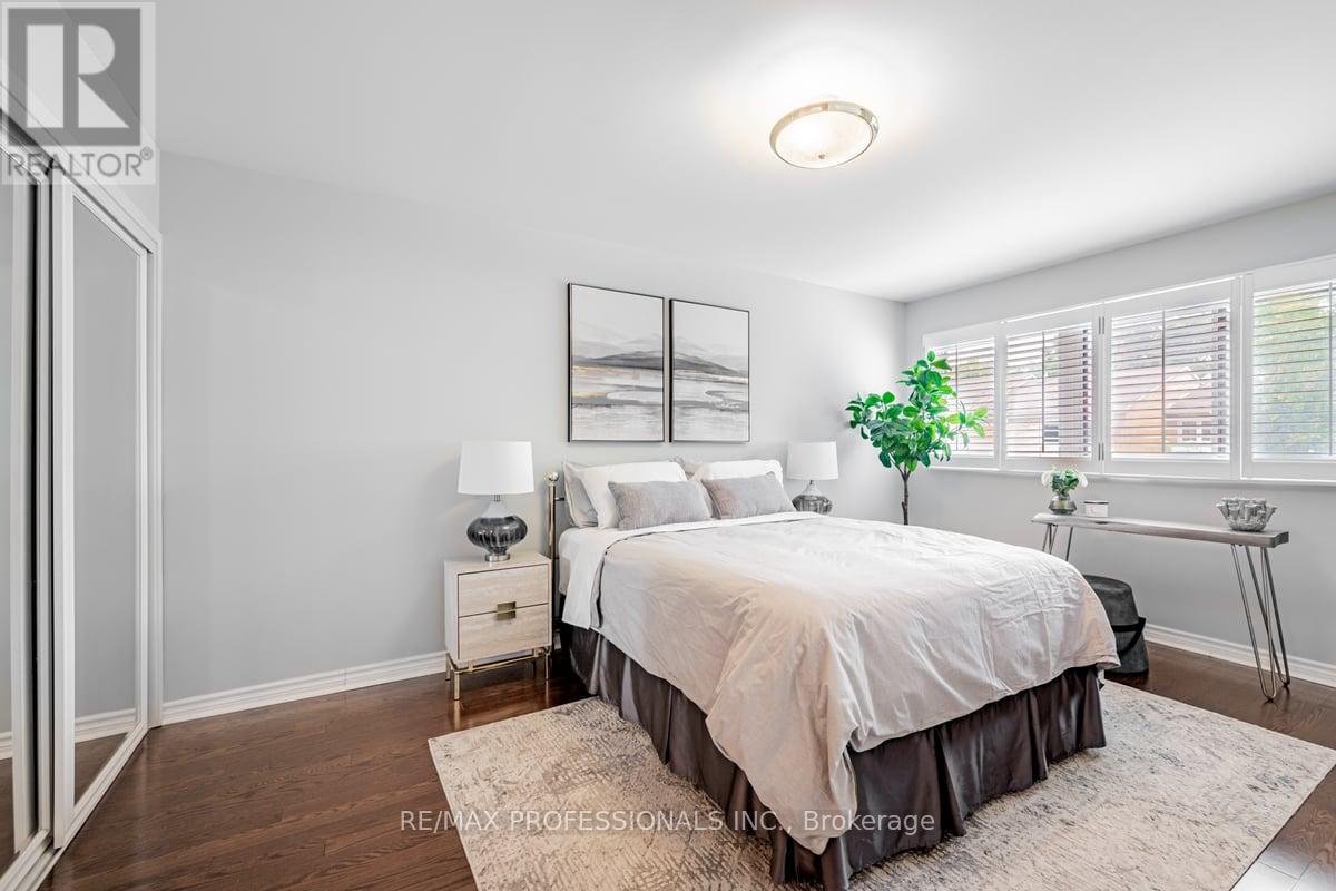 41 - 1180 Mississauga Valley Boulevard, Mississauga, Ontario  L5A 3M9 - Photo 14 - W12436561