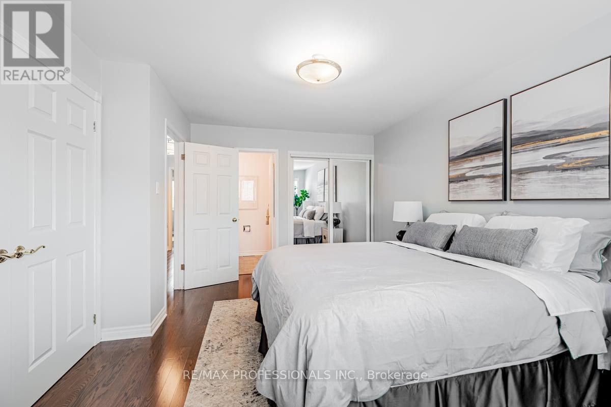41 - 1180 Mississauga Valley Boulevard, Mississauga, Ontario  L5A 3M9 - Photo 16 - W12436561