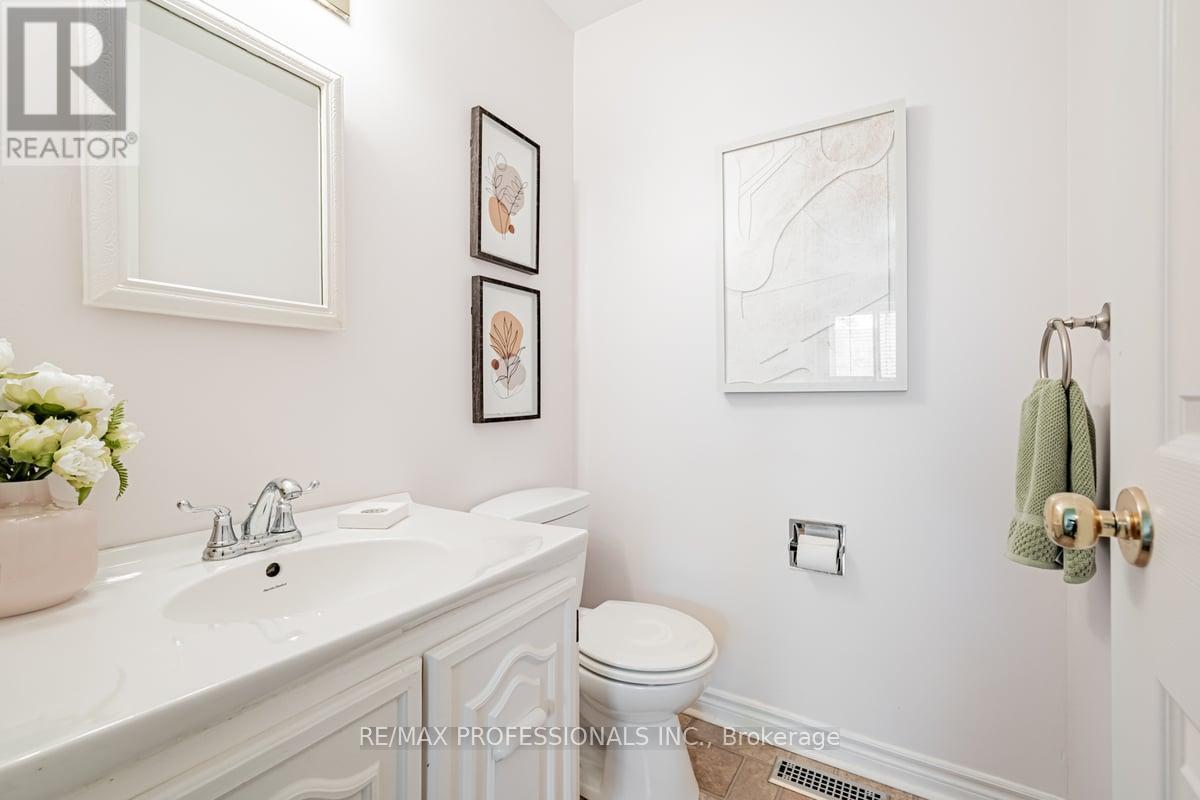 41 - 1180 Mississauga Valley Boulevard, Mississauga, Ontario  L5A 3M9 - Photo 17 - W12436561