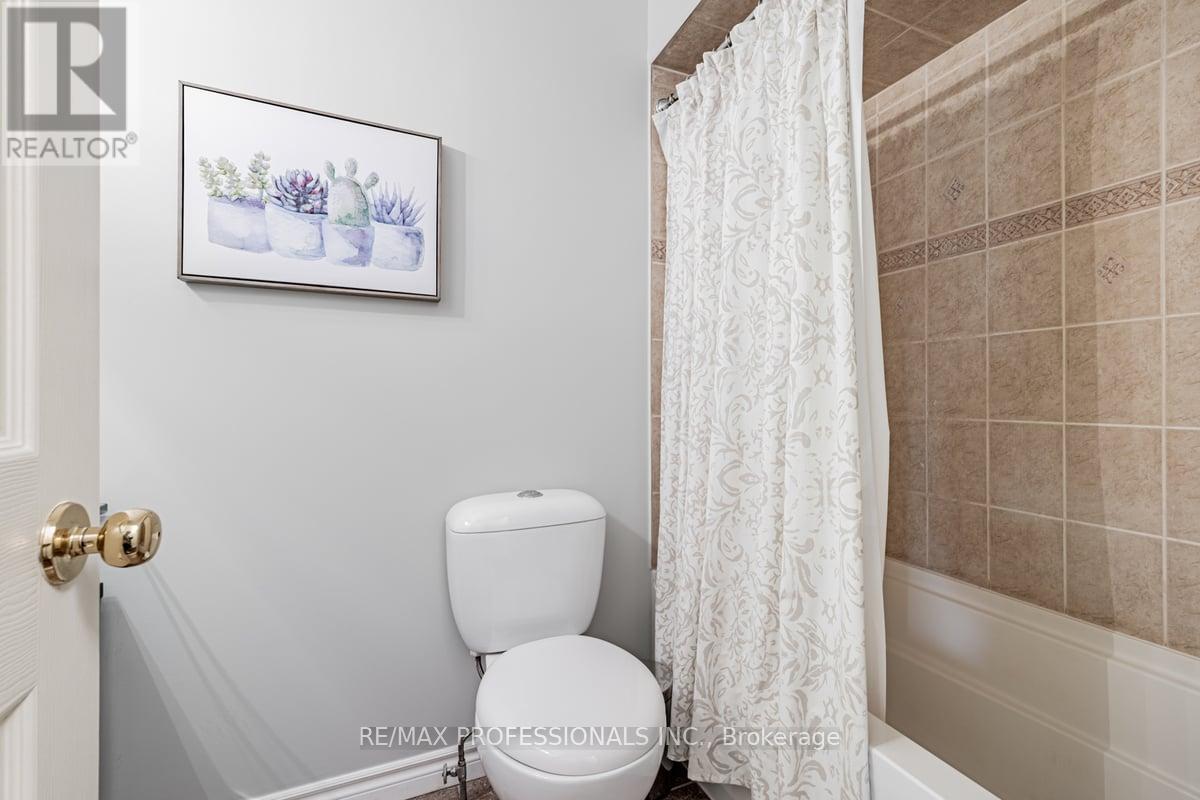 41 - 1180 Mississauga Valley Boulevard, Mississauga, Ontario  L5A 3M9 - Photo 20 - W12436561