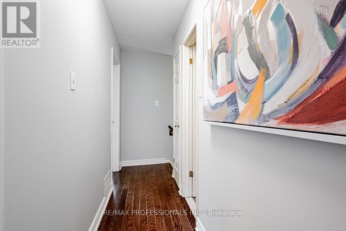 41 - 1180 Mississauga Valley Boulevard, Mississauga, Ontario  L5A 3M9 - Photo 25 - W12436561