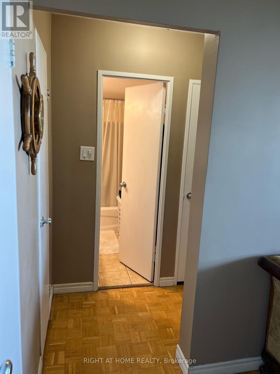 1812 - 360 Ridelle Avenue, Toronto, Ontario  M6B 1K1 - Photo 16 - W12436563