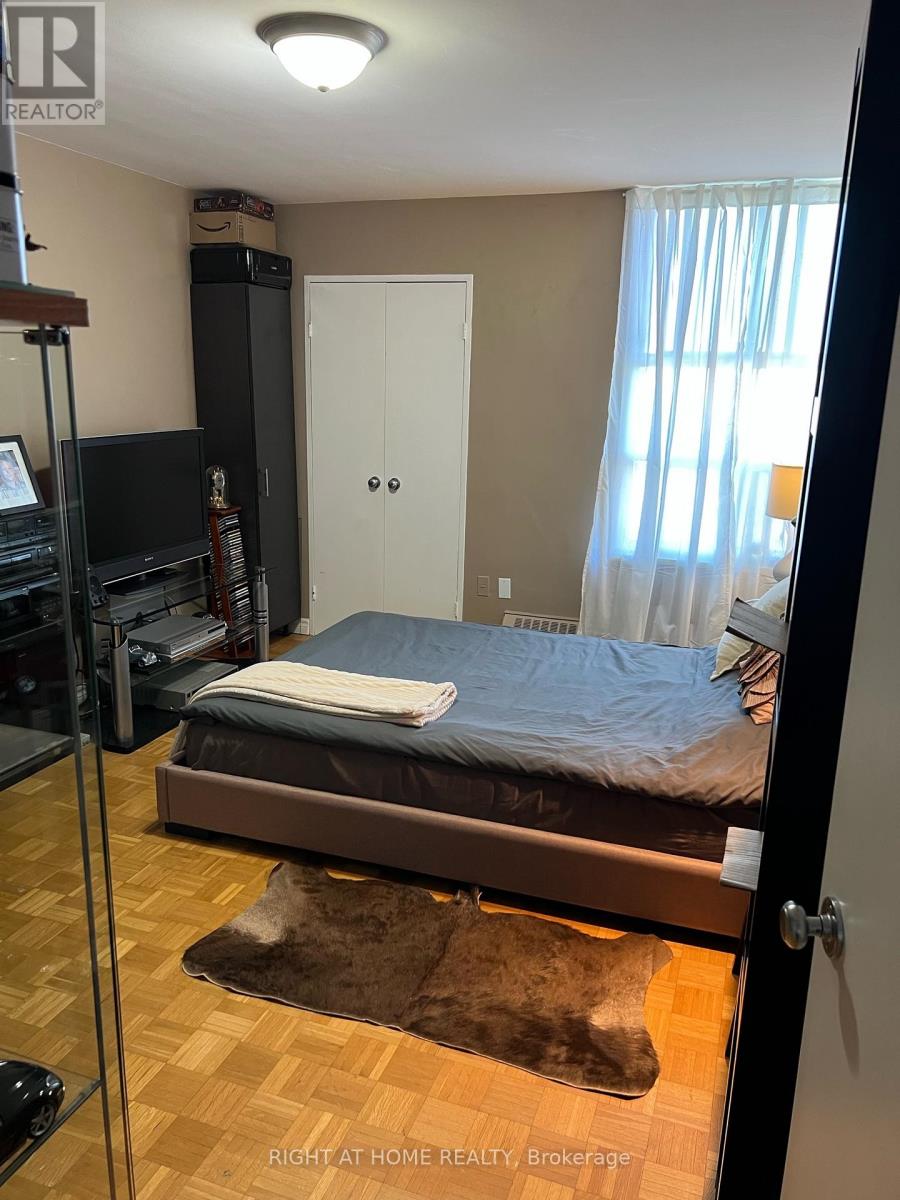 1812 - 360 Ridelle Avenue, Toronto, Ontario  M6B 1K1 - Photo 26 - W12436563