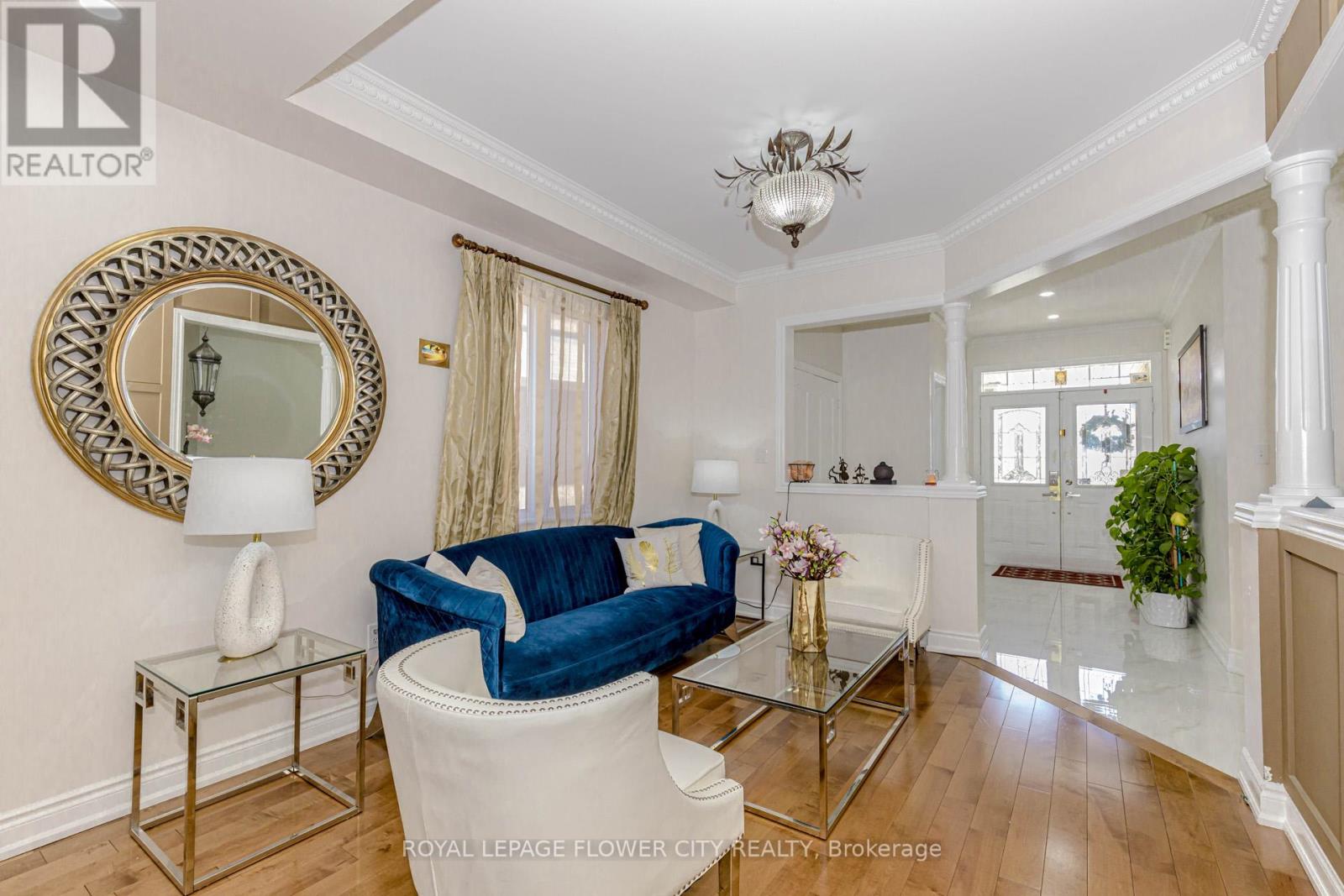 12 Fieldview Drive, Brampton, Ontario  L6P 2X7 - Photo 7 - W12436583
