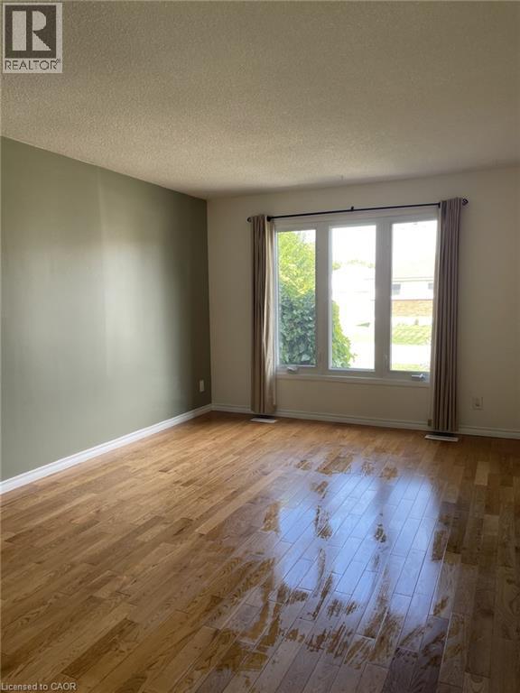 61 Tunis Street, St. Catharines, Ontario  L2S 1E6 - Photo 2 - 40772415