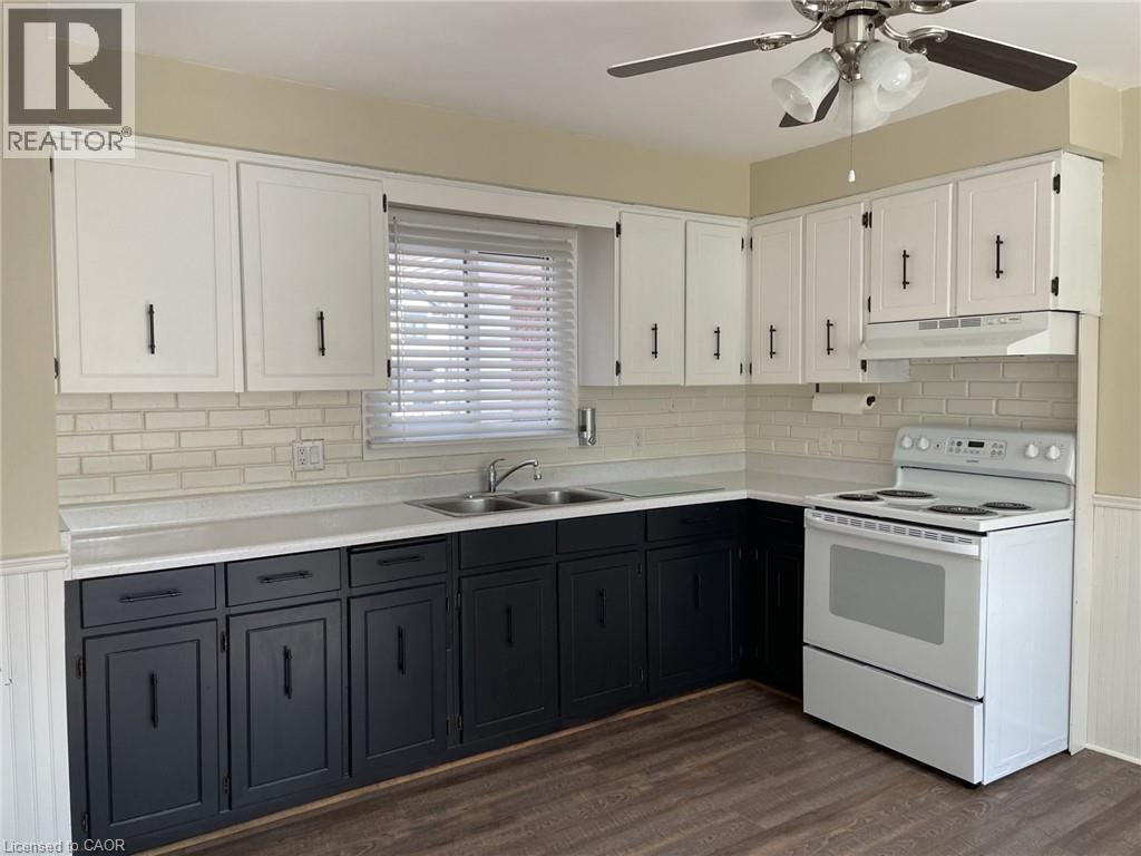 61 Tunis Street, St. Catharines, Ontario  L2S 1E6 - Photo 3 - 40772415