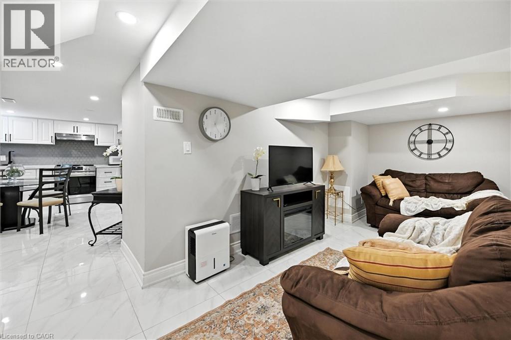 507 Upper James Street, Hamilton, Ontario  L9C 2X9 - Photo 31 - 40759194