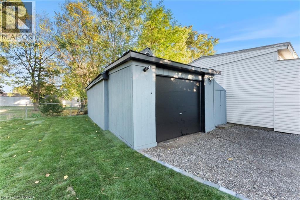 3 Dundee Street, Brantford, Ontario  N3R 4L9 - Photo 37 - 40775035
