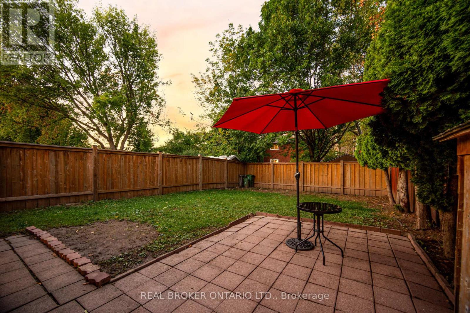 66 Gainsborough Road, Hamilton, Ontario  L8E 1E1 - Photo 41 - X12436140