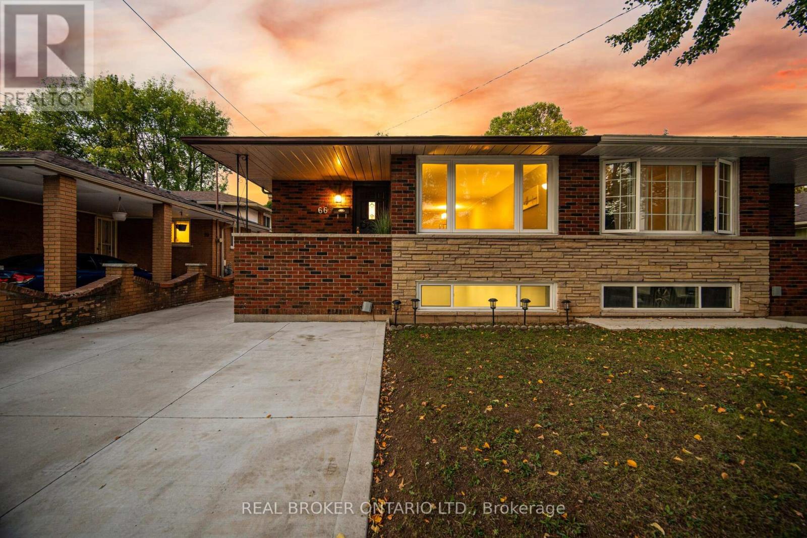 66 Gainsborough Road, Hamilton, Ontario  L8E 1E1 - Photo 2 - X12436140