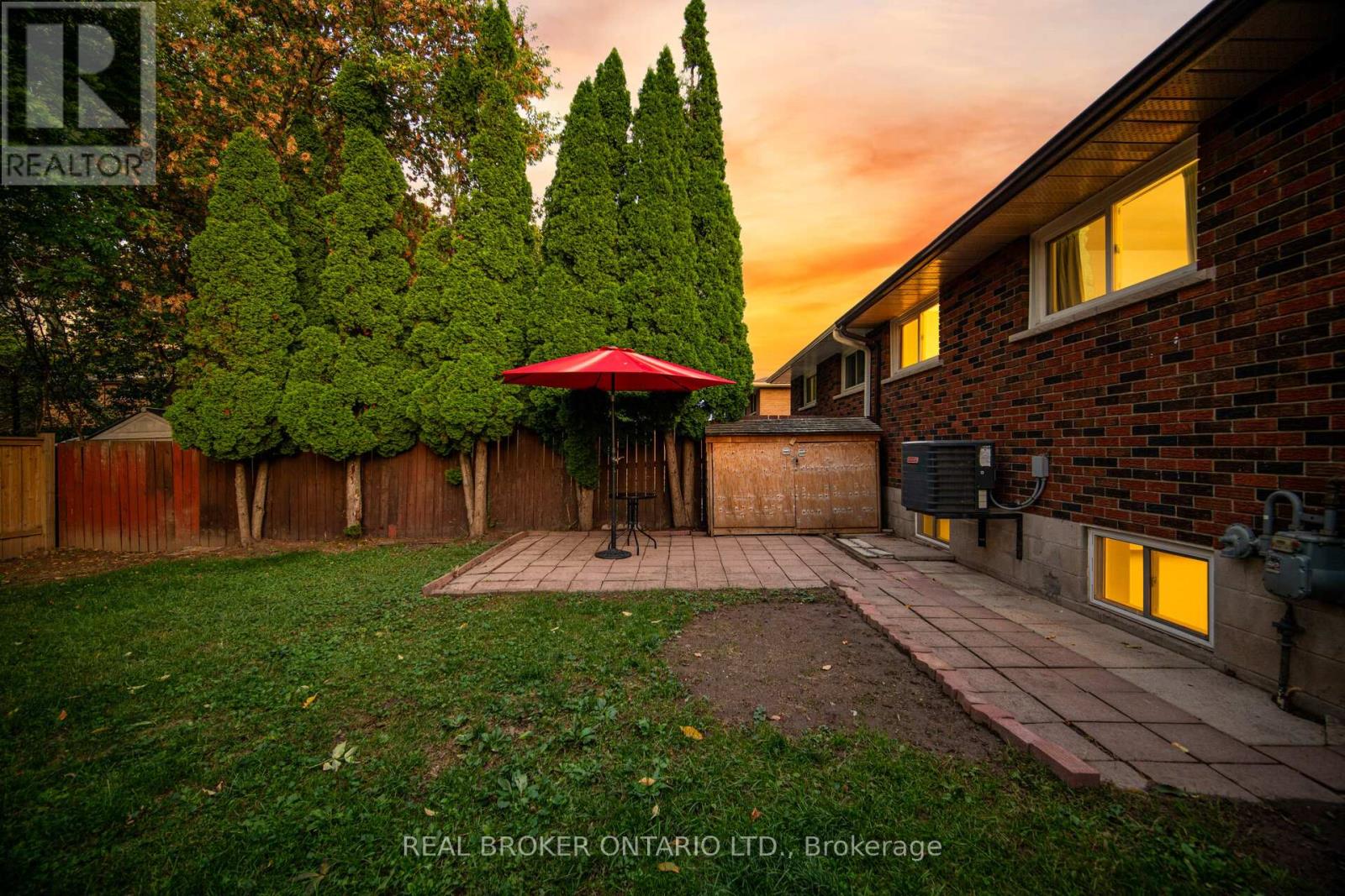 66 Gainsborough Road, Hamilton, Ontario  L8E 1E1 - Photo 42 - X12436140