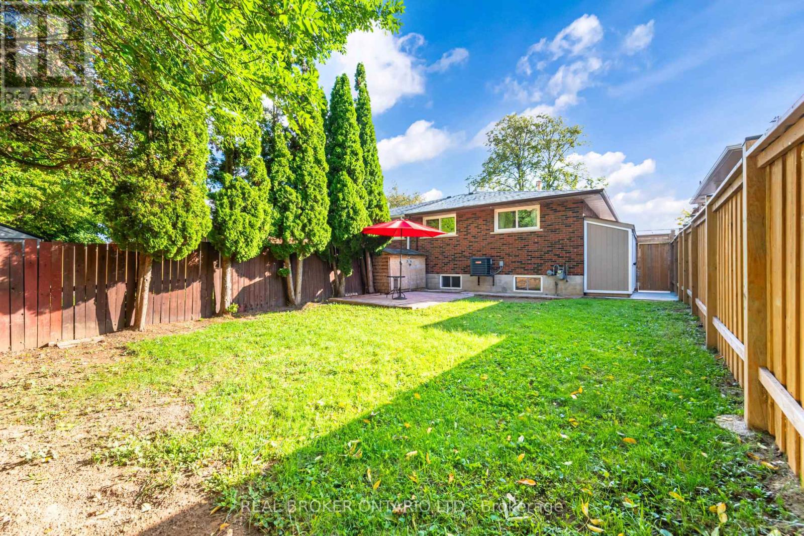 66 Gainsborough Road, Hamilton, Ontario  L8E 1E1 - Photo 44 - X12436140