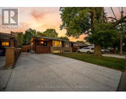 66 GAINSBOROUGH ROAD, Hamilton, Ontario