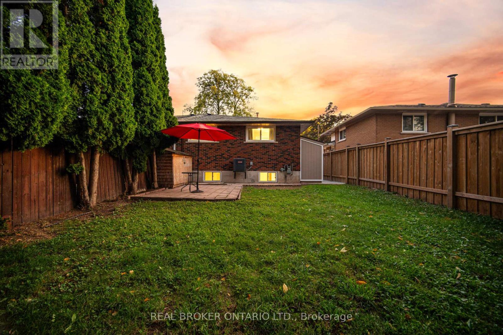 66 Gainsborough Road, Hamilton, Ontario  L8E 1E1 - Photo 40 - X12436140
