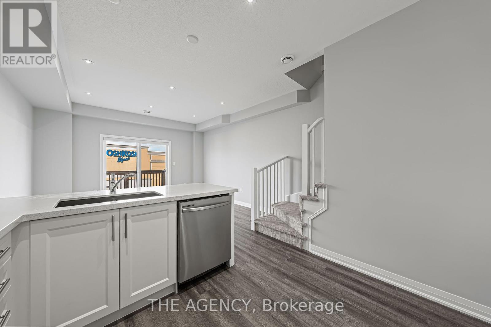 53 Aquarius Crescent, Hamilton, Ontario  L0R 1P0 - Photo 22 - X12409821