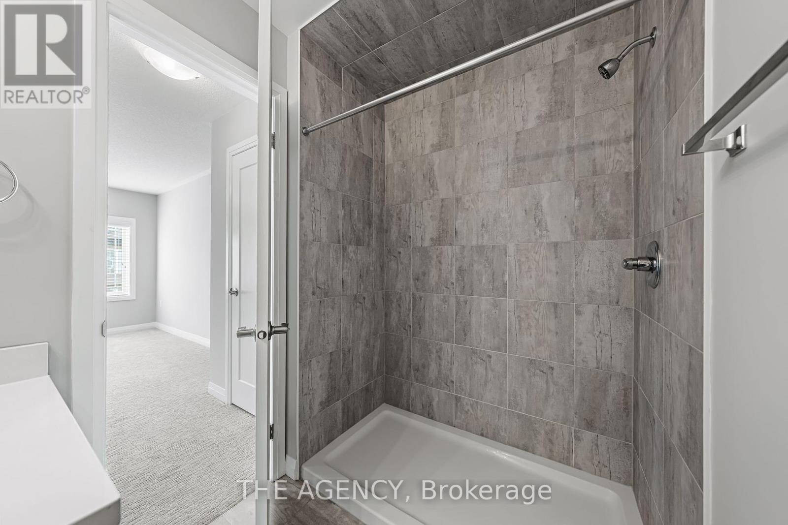 53 Aquarius Crescent, Hamilton, Ontario  L0R 1P0 - Photo 30 - X12409821