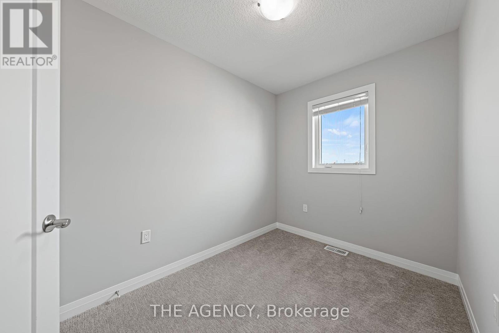 53 Aquarius Crescent, Hamilton, Ontario  L0R 1P0 - Photo 33 - X12409821