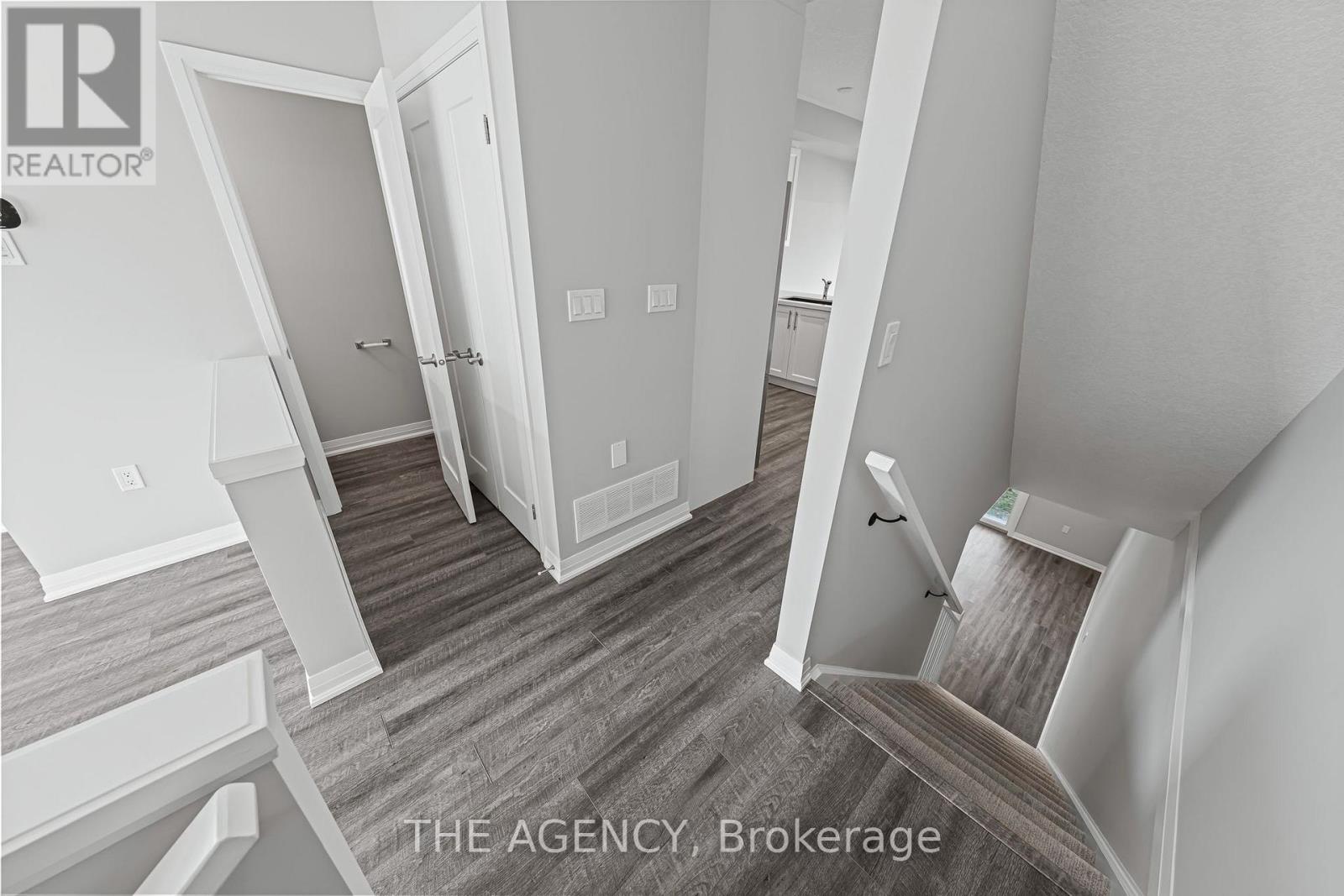 53 Aquarius Crescent, Hamilton, Ontario  L0R 1P0 - Photo 38 - X12409821