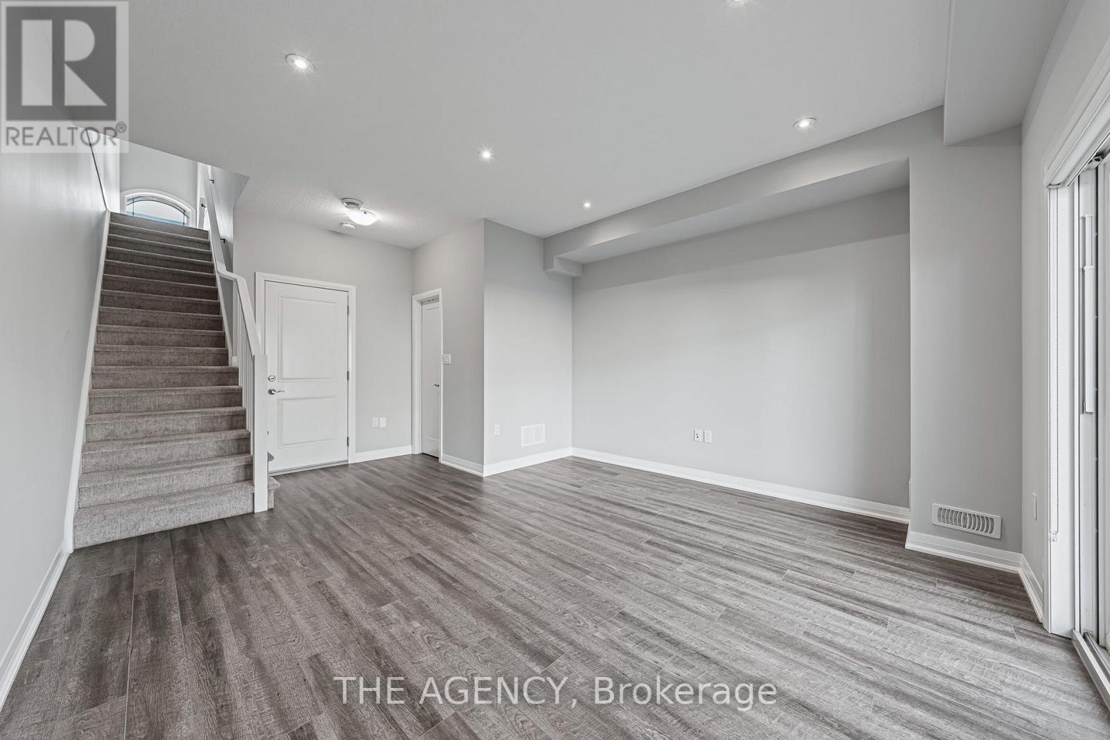 53 Aquarius Crescent, Hamilton, Ontario  L0R 1P0 - Photo 40 - X12409821