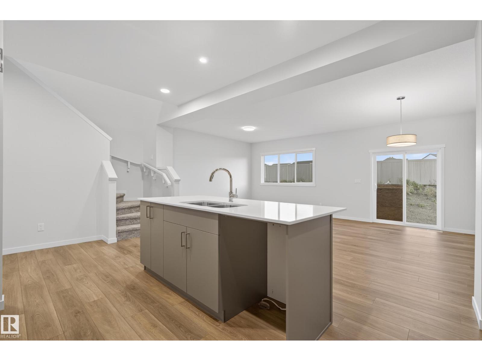 20723 24 Av Nw, Edmonton, Alberta  T6M 2C4 - Photo 16 - E4460175