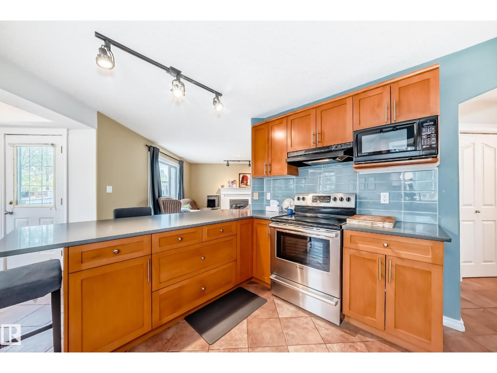 1173 Carter Crest Rd Nw Nw, Edmonton, Alberta  T6R 2L8 - Photo 11 - E4460177