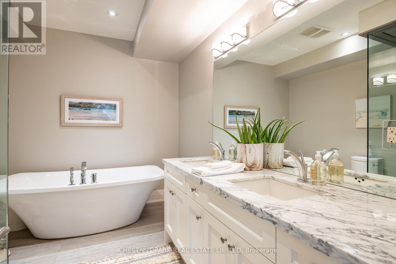 322 Woburn Avenue, Toronto, Ontario  M5M 1L2 - Photo 23 - C12433742