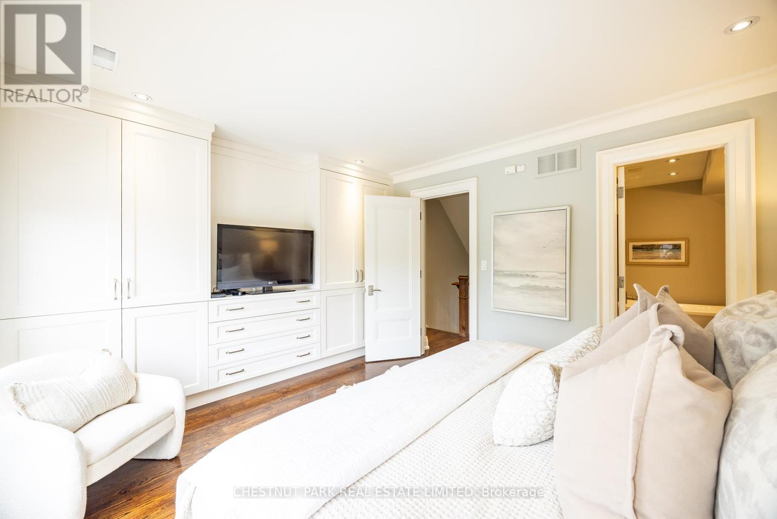 322 Woburn Avenue, Toronto, Ontario  M5M 1L2 - Photo 22 - C12433742